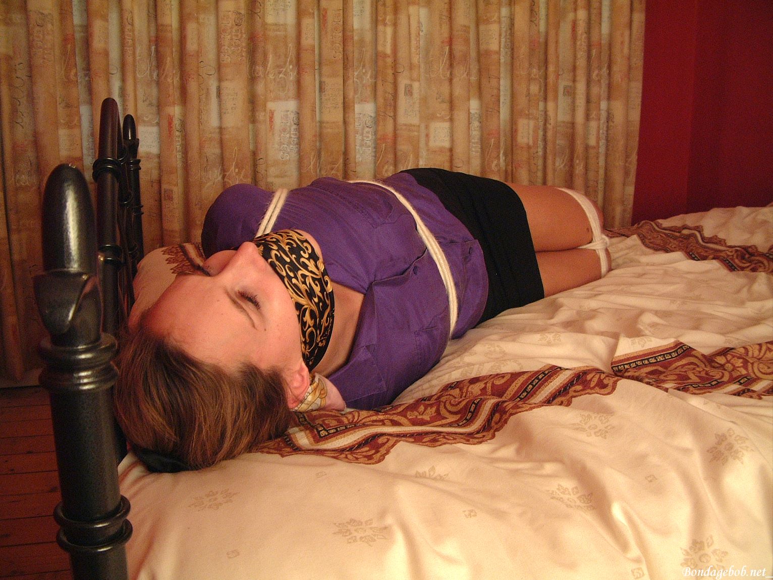 Tied Sexy Beauties 347-2