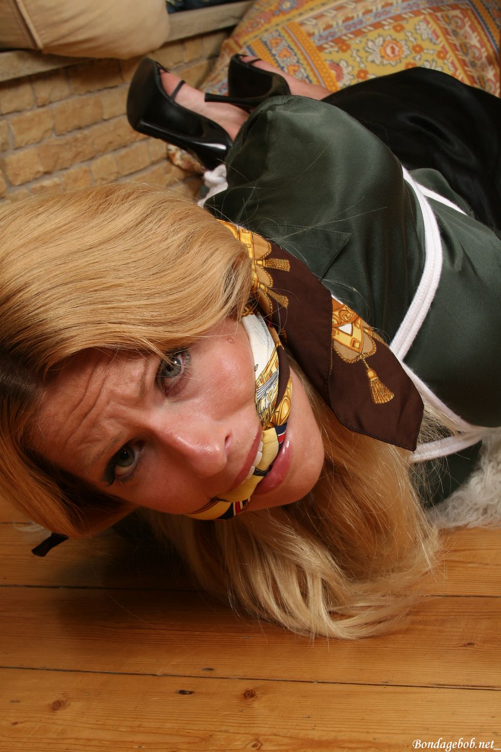 Tied Sexy Beauties 348-2