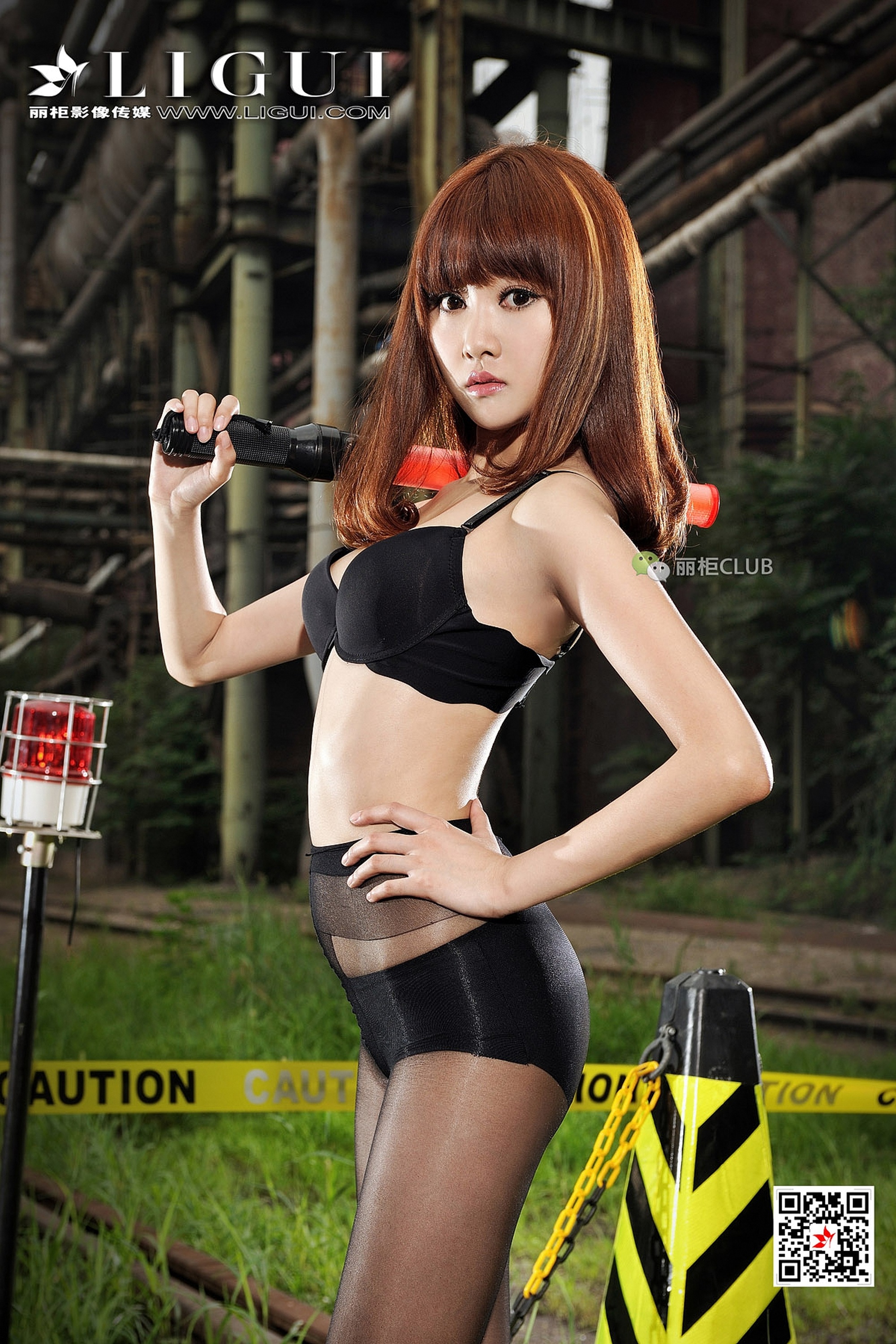 pretty lady dirty feet 60