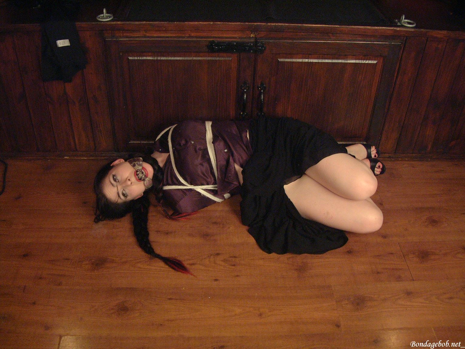 Tied Sexy Beauties 356-2