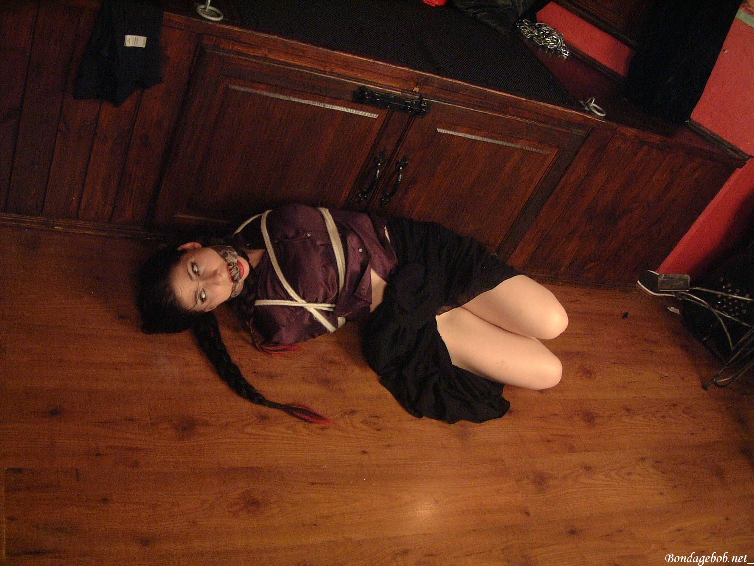 Tied Sexy Beauties 356-2