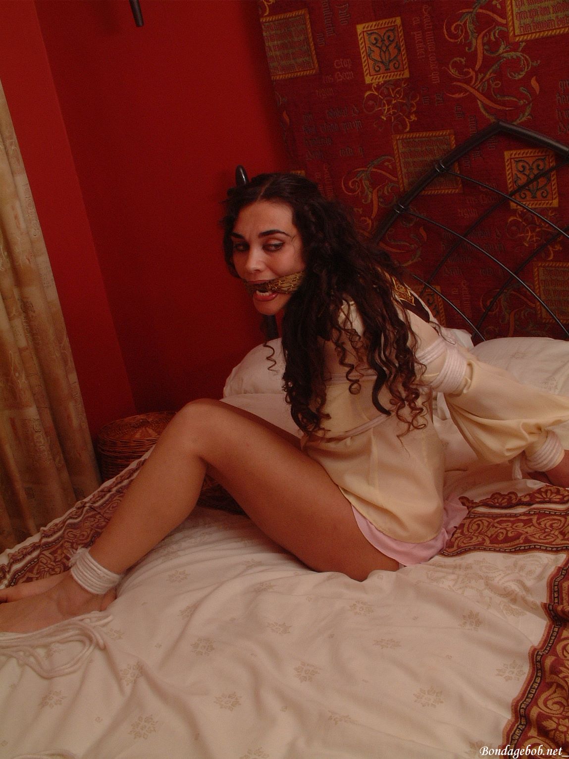 Tied Sexy Beauties 360-1