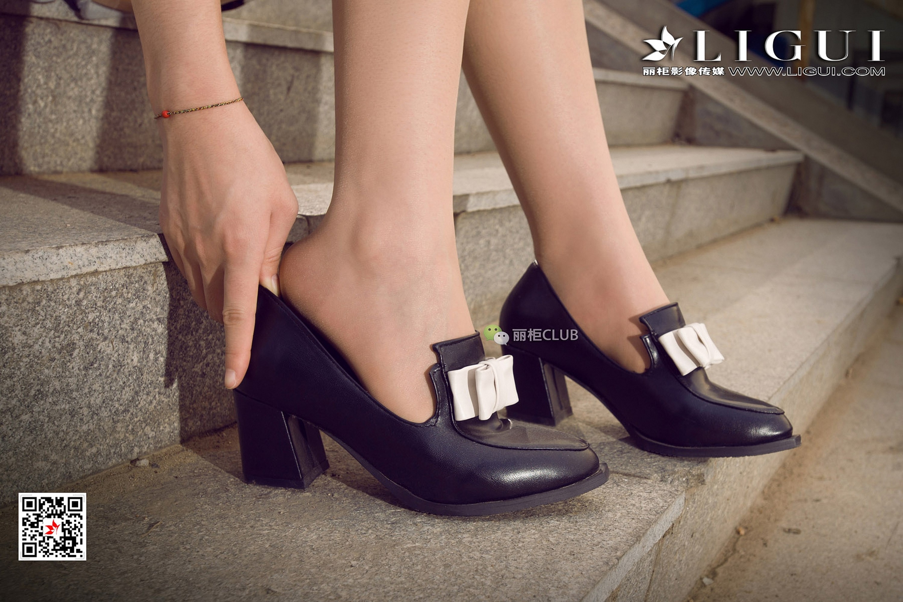 pretty lady dirty feet 61