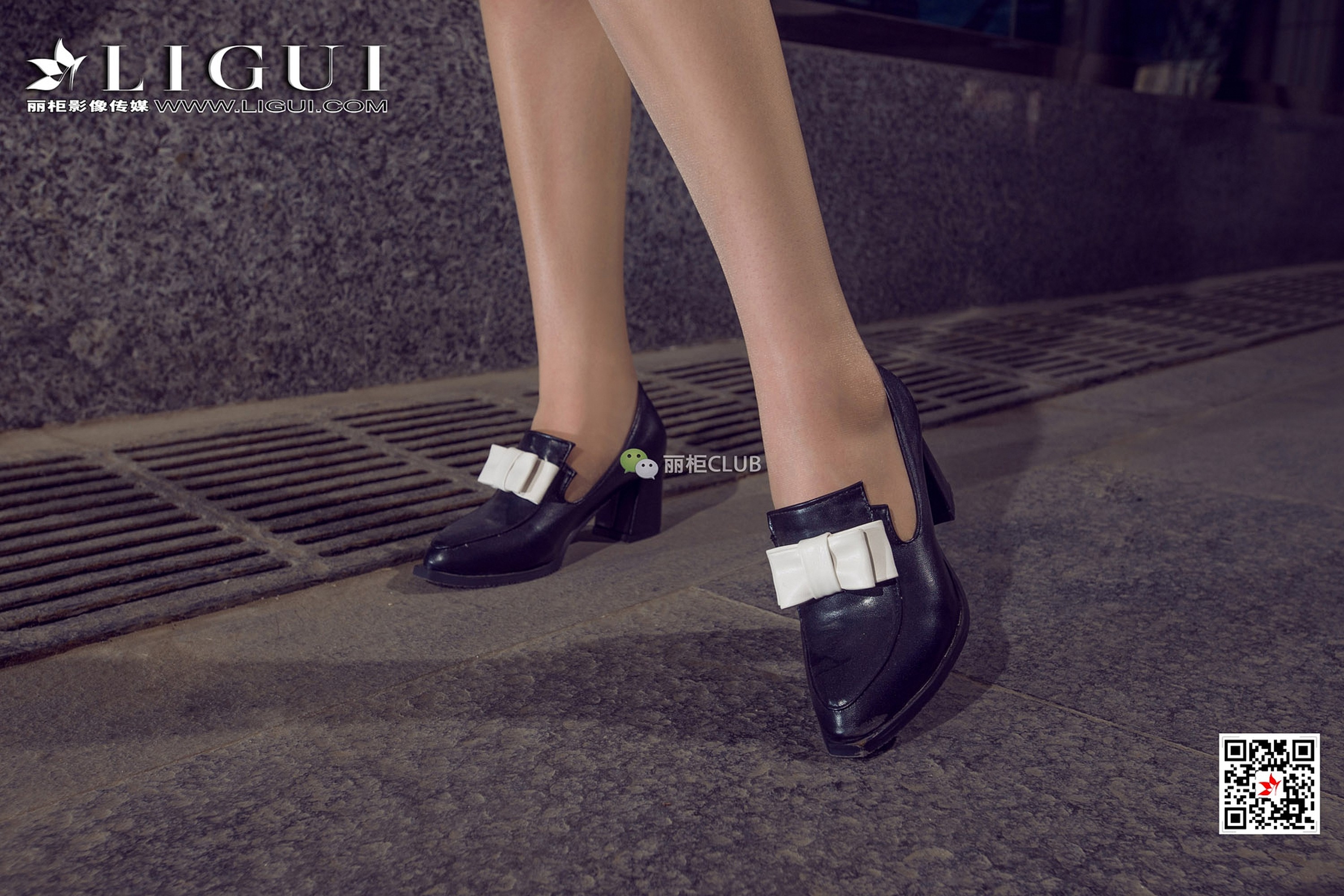 pretty lady dirty feet 61