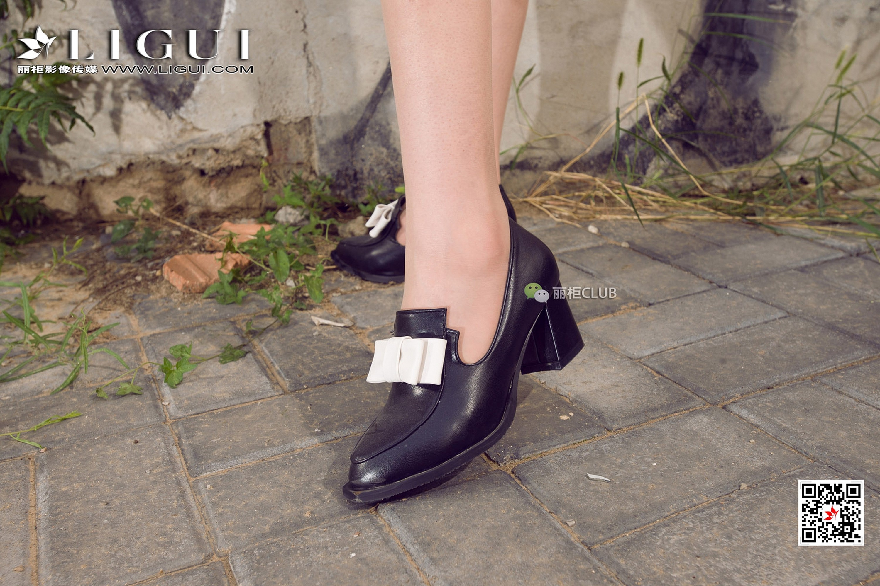 pretty lady dirty feet 61