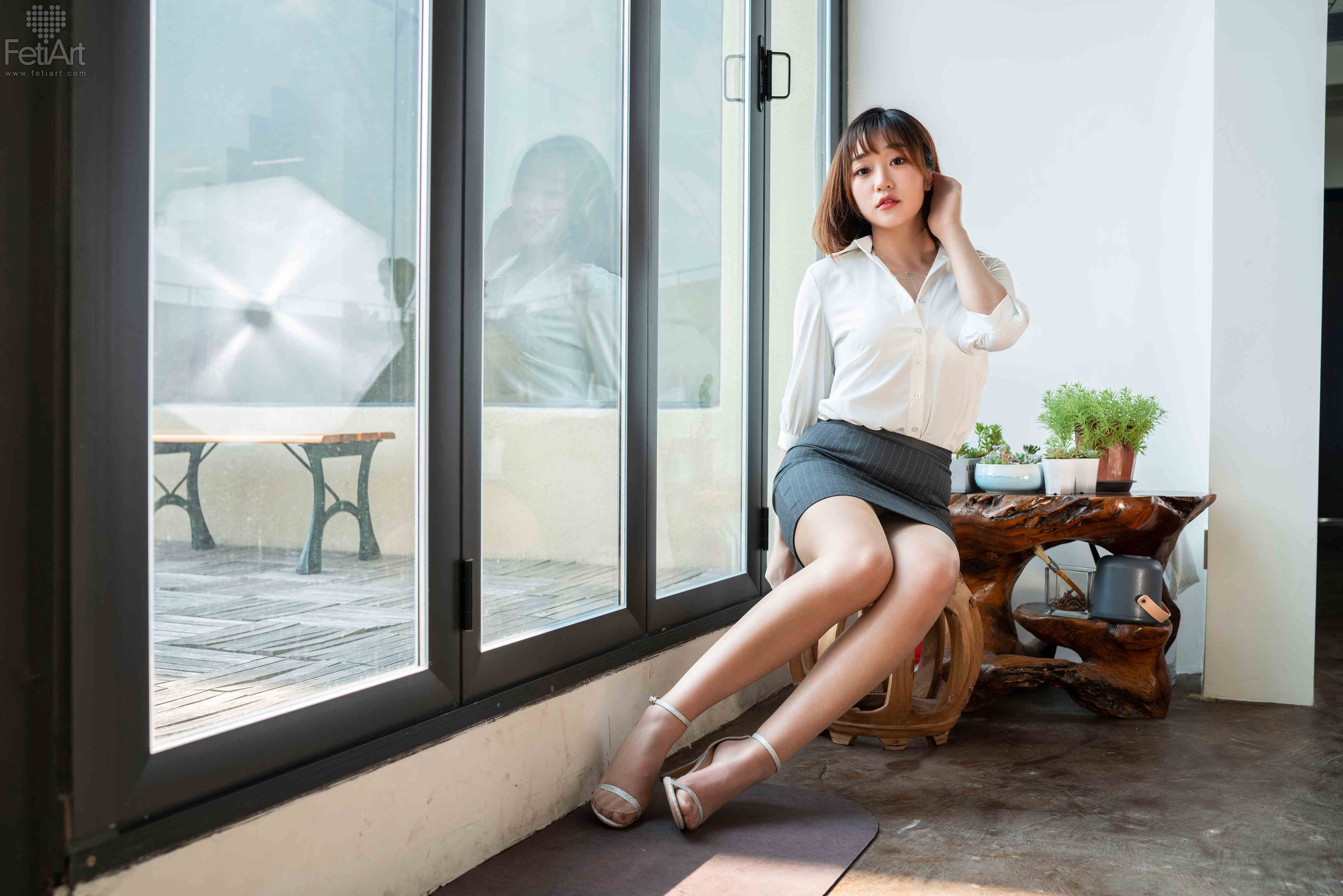 China Beauty Legs and feet 1092