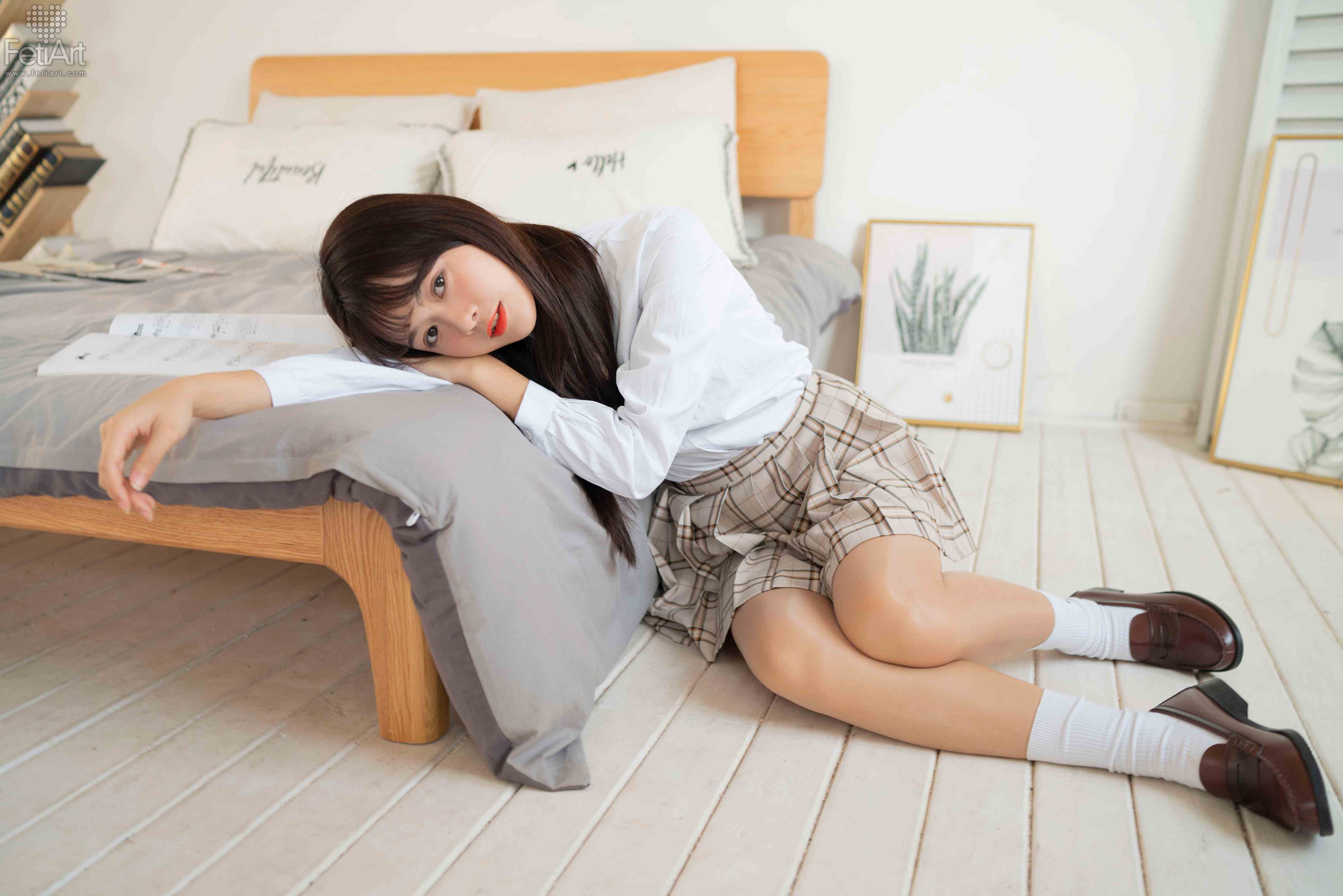 China Beauty Legs and feet 1099