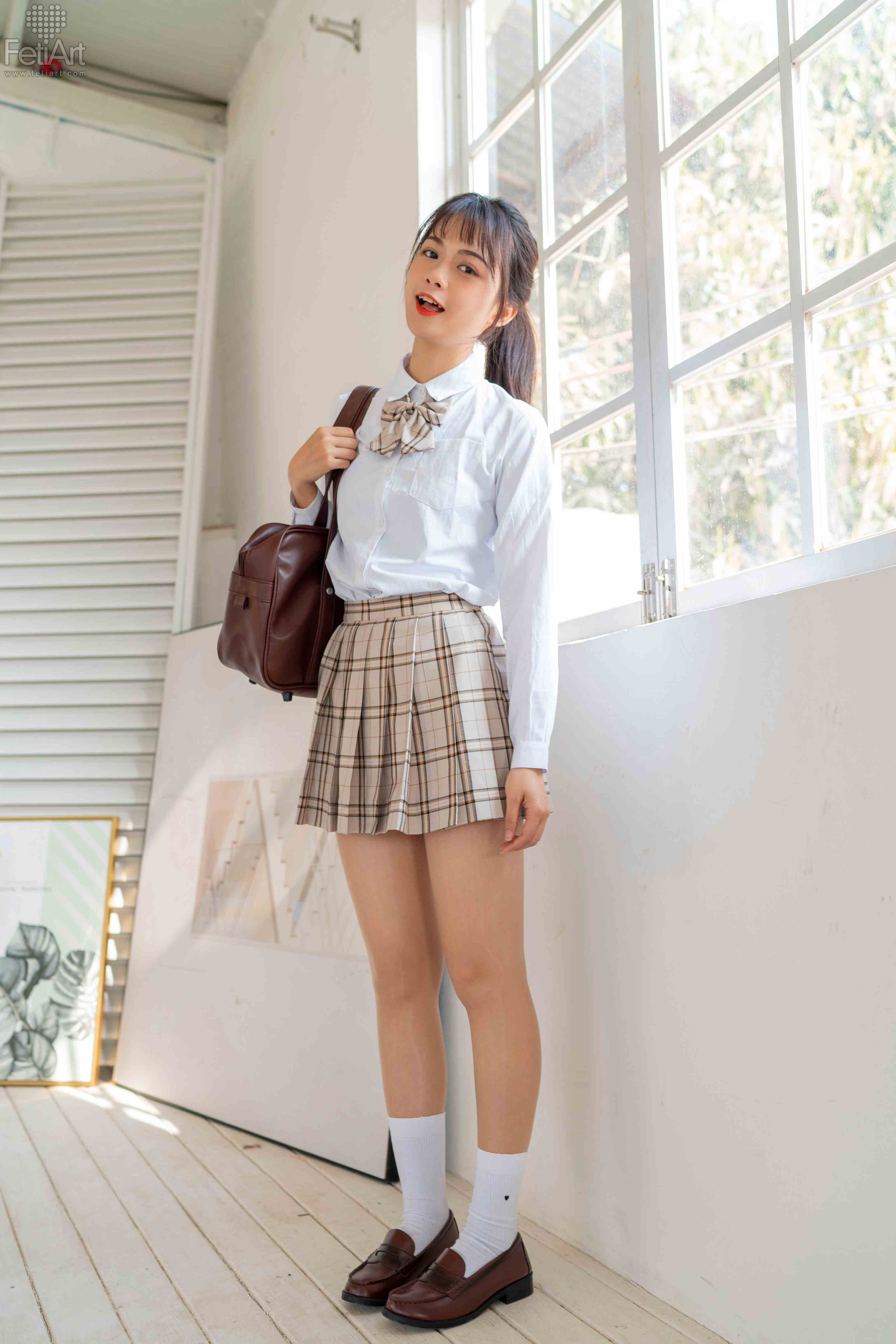 China Beauty Legs and feet 1099