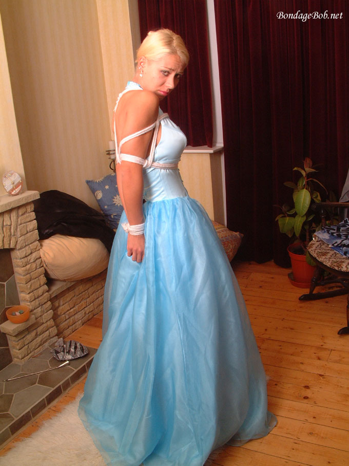 Tied Sexy Beauties 373-1