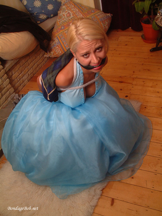 Tied Sexy Beauties 373-1