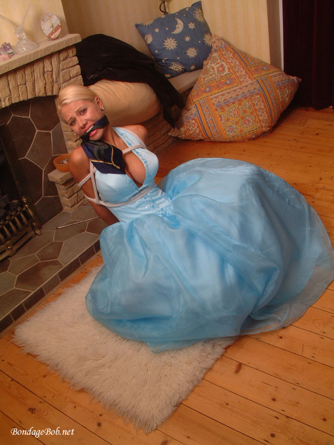 Tied Sexy Beauties 373-1