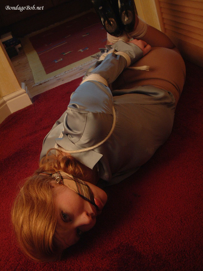 Tied Sexy Beauties 375-2