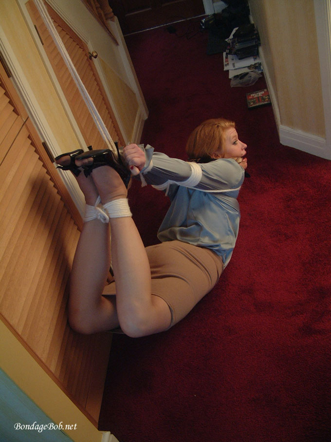 Tied Sexy Beauties 375-2