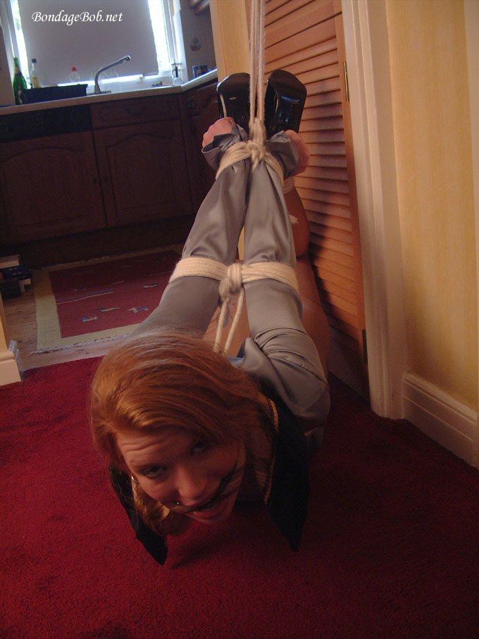 Tied Sexy Beauties 375-2