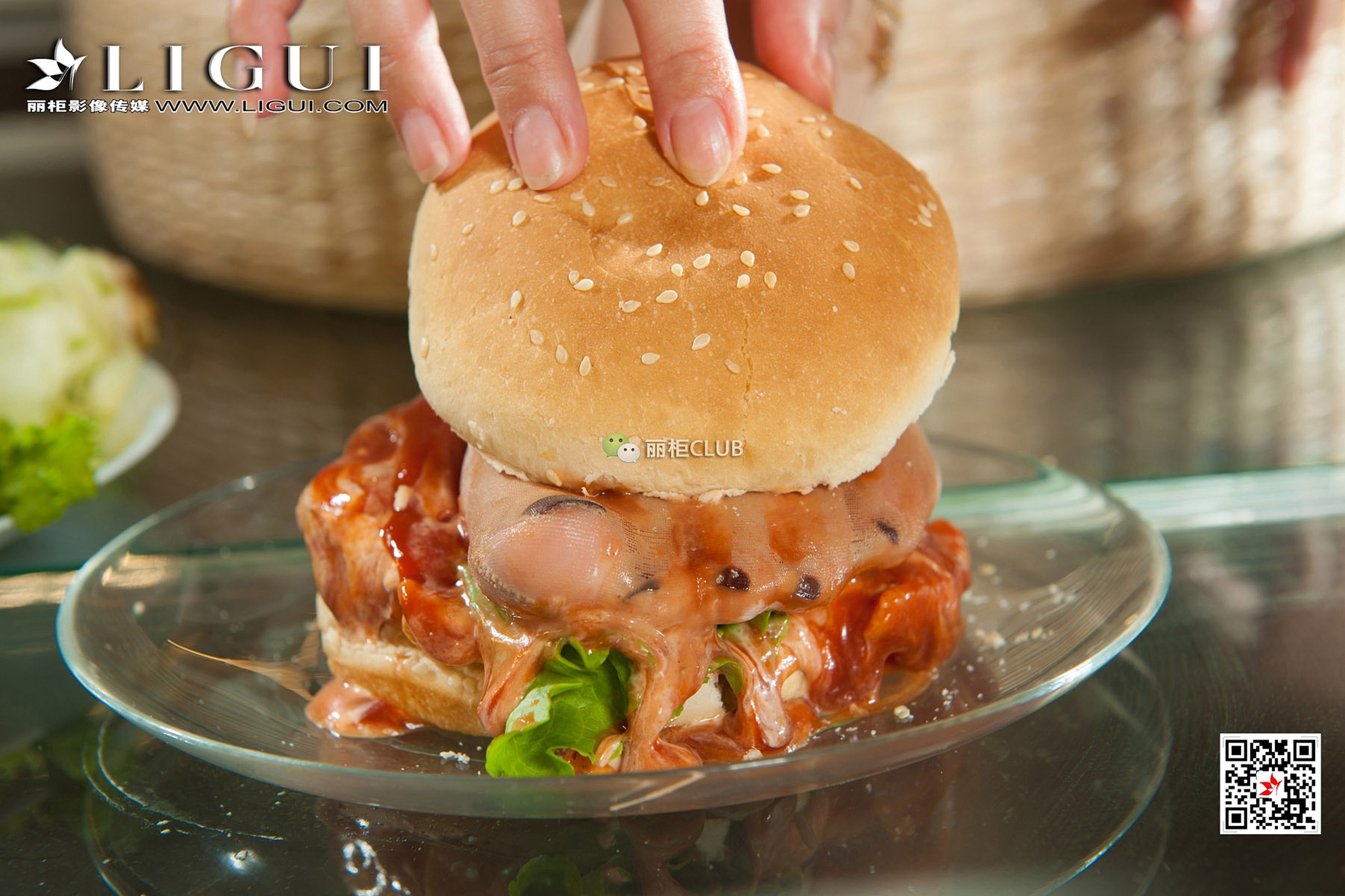 pretty lady dirty feet 64