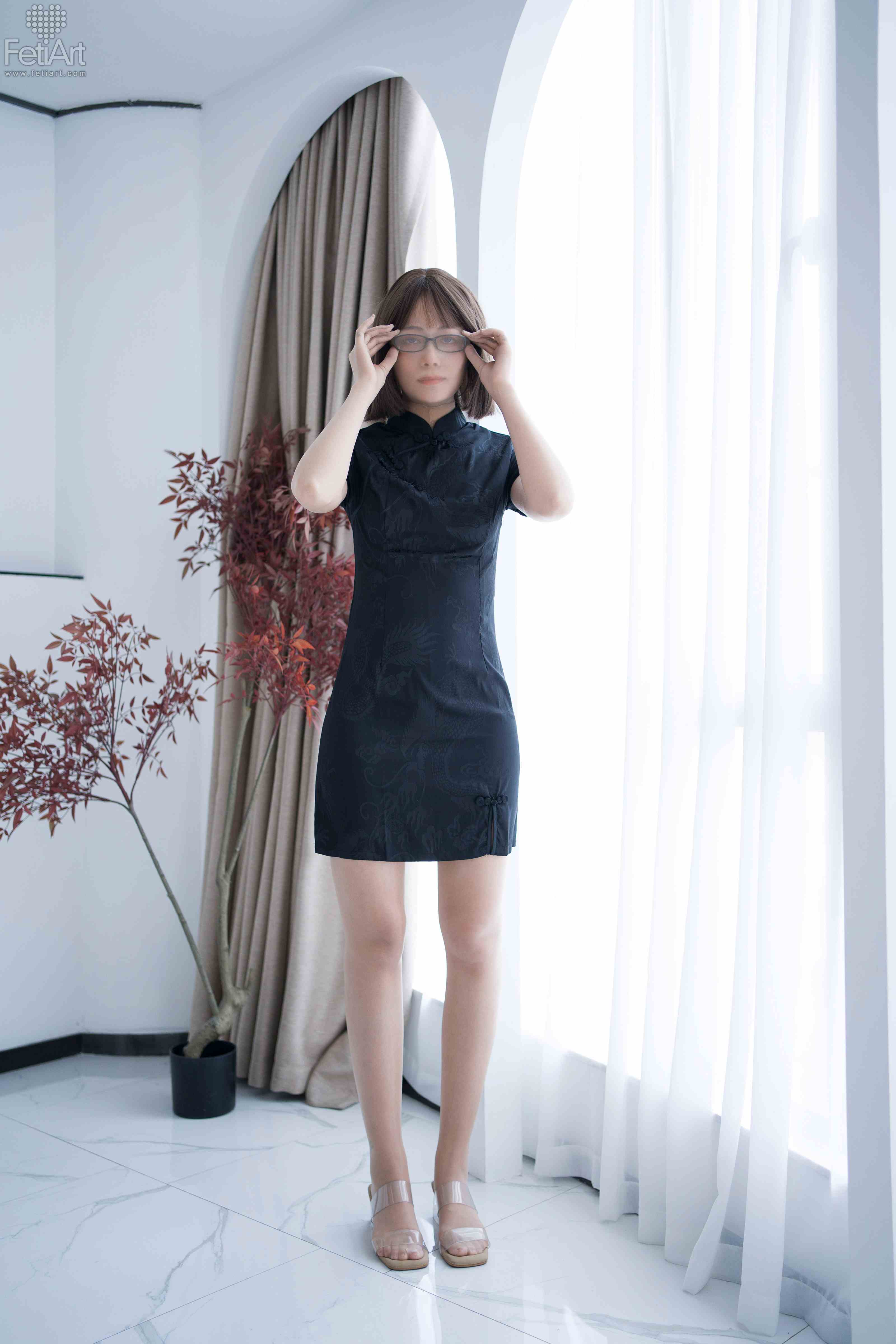 China Beauty Legs and feet 1103