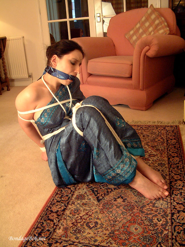 Tied Sexy Beauties 381-1