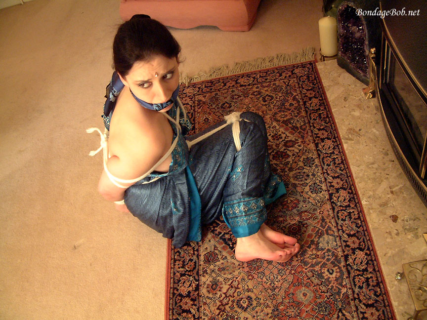 Tied Sexy Beauties 381-2