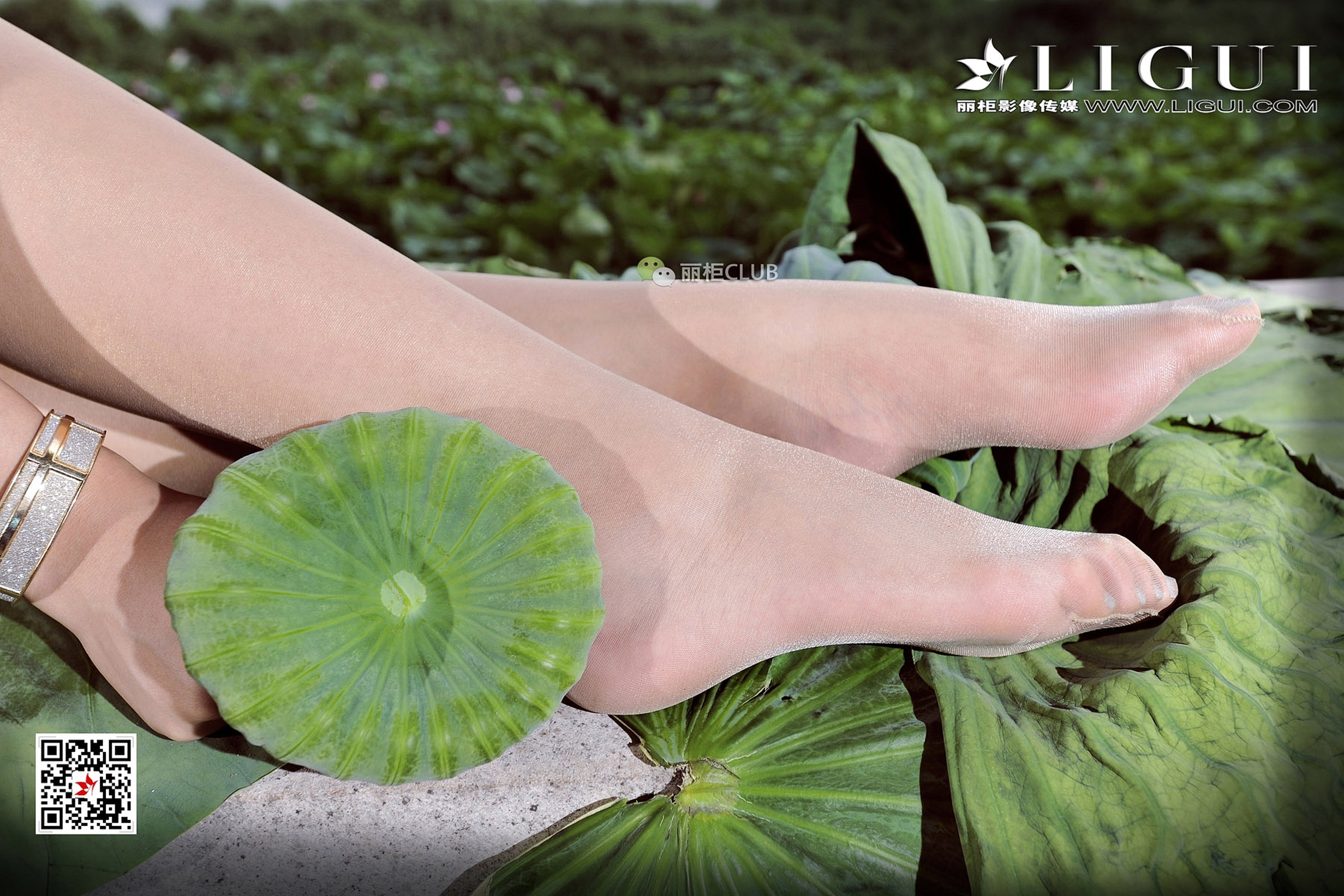 pretty lady dirty feet 66