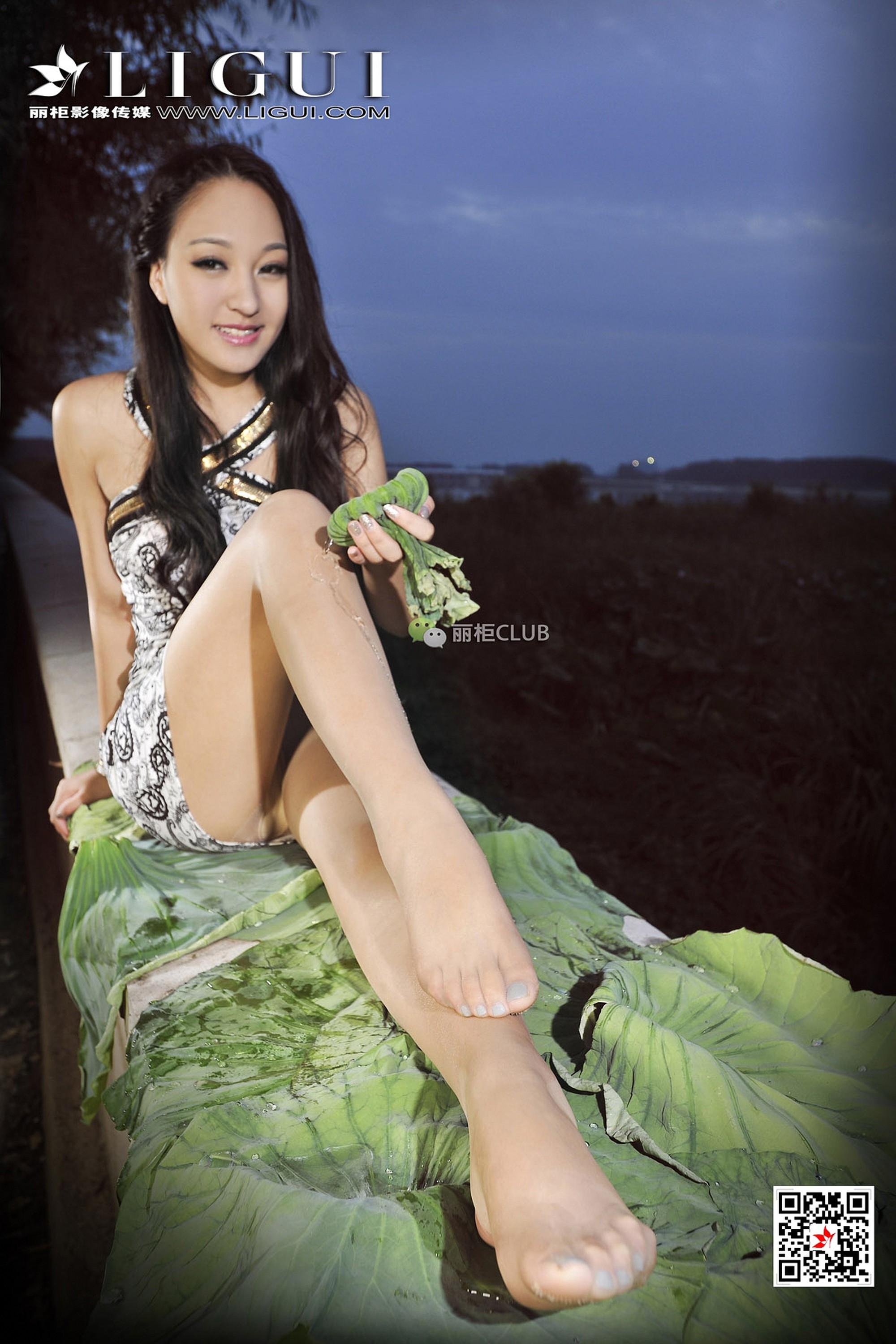 pretty lady dirty feet 66