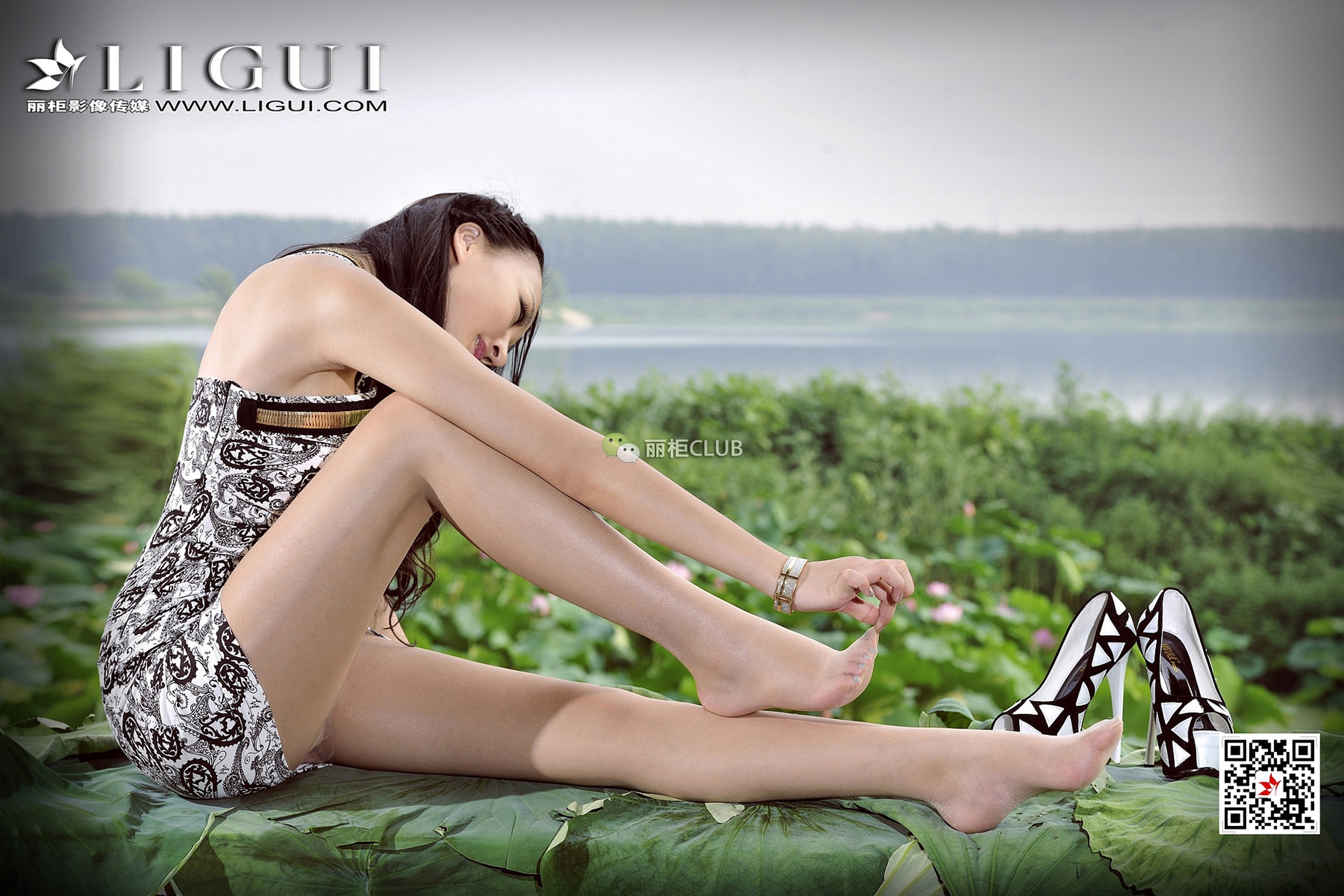 pretty lady dirty feet 66