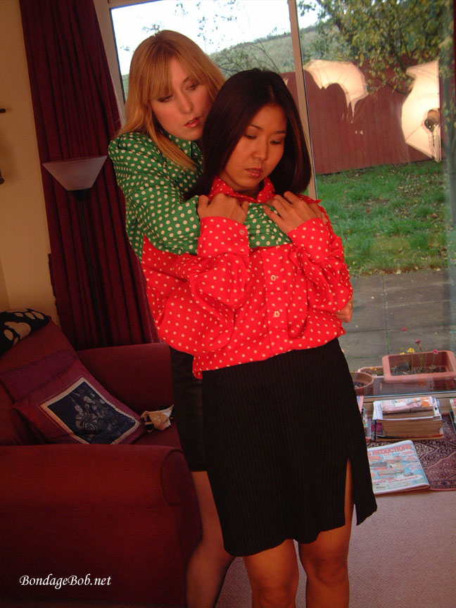 Tied Sexy Beauties 389-1