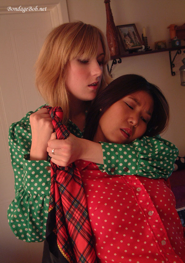 Tied Sexy Beauties 389-1