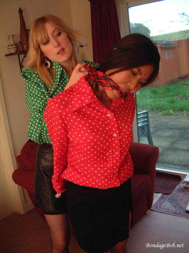 Tied Sexy Beauties 389-1