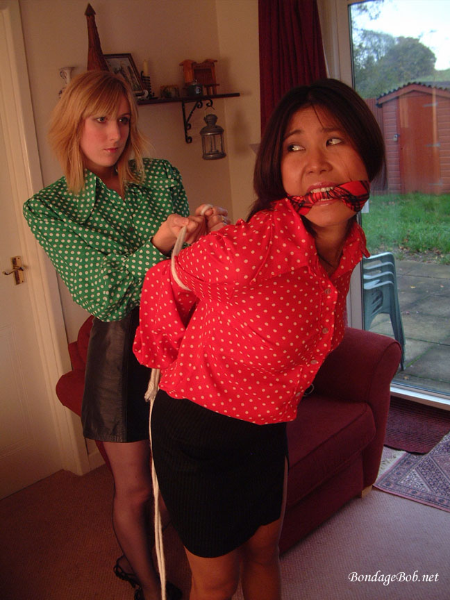 Tied Sexy Beauties 389-1