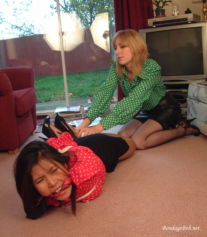 Tied Sexy Beauties 389-2