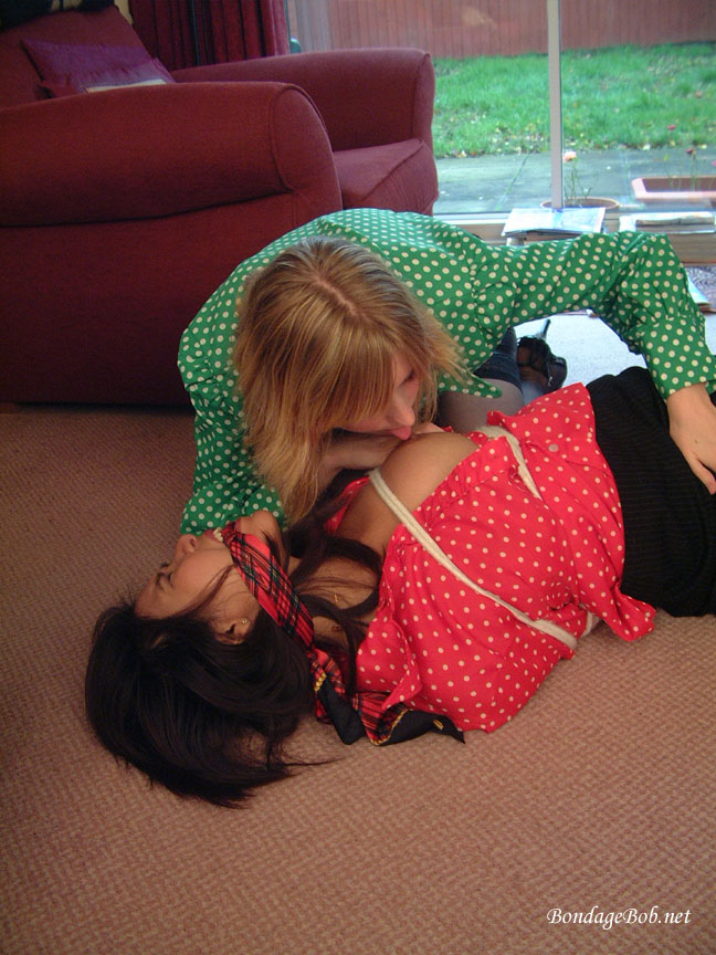 Tied Sexy Beauties 389-2