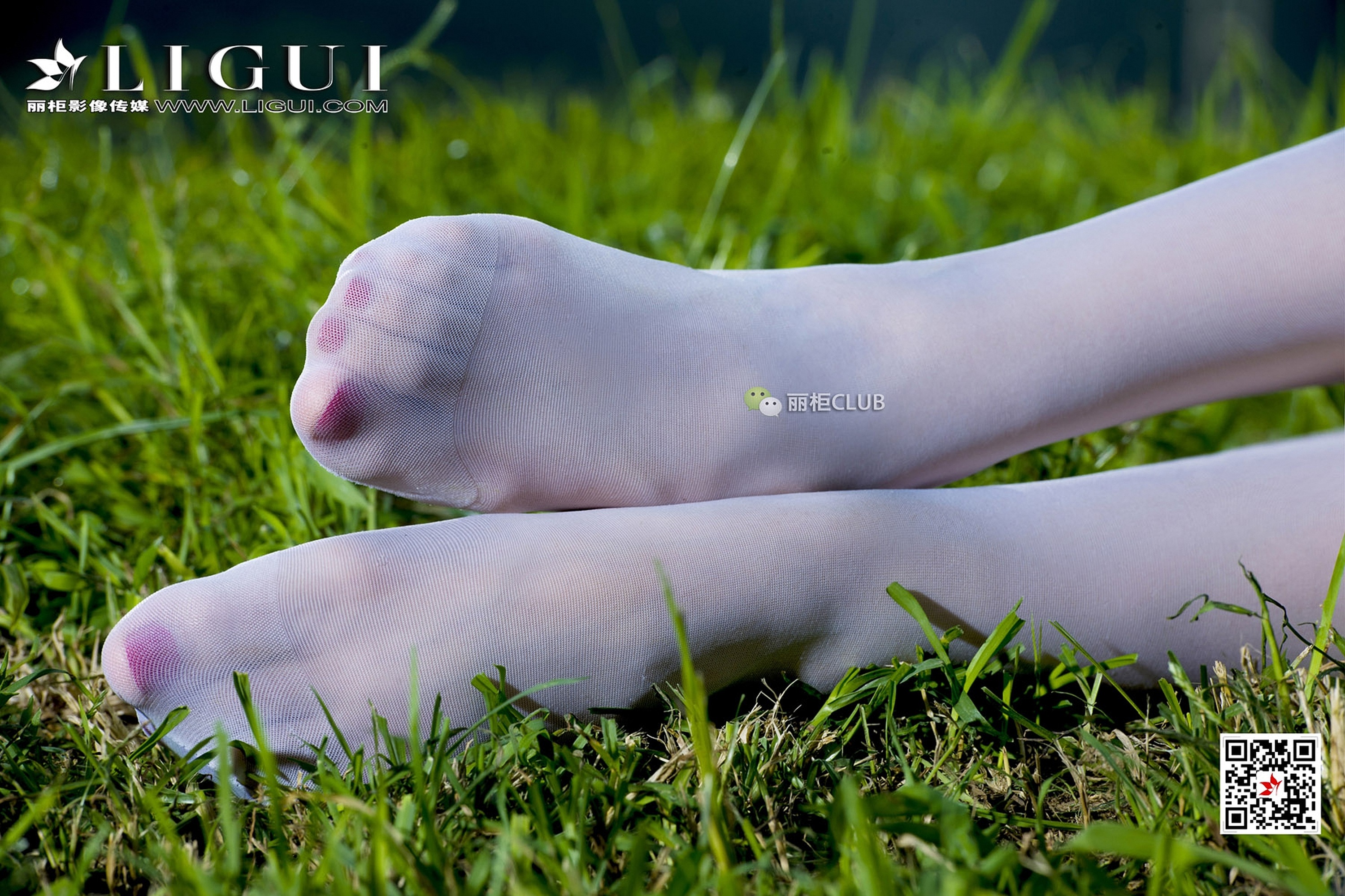 pretty lady dirty feet 67