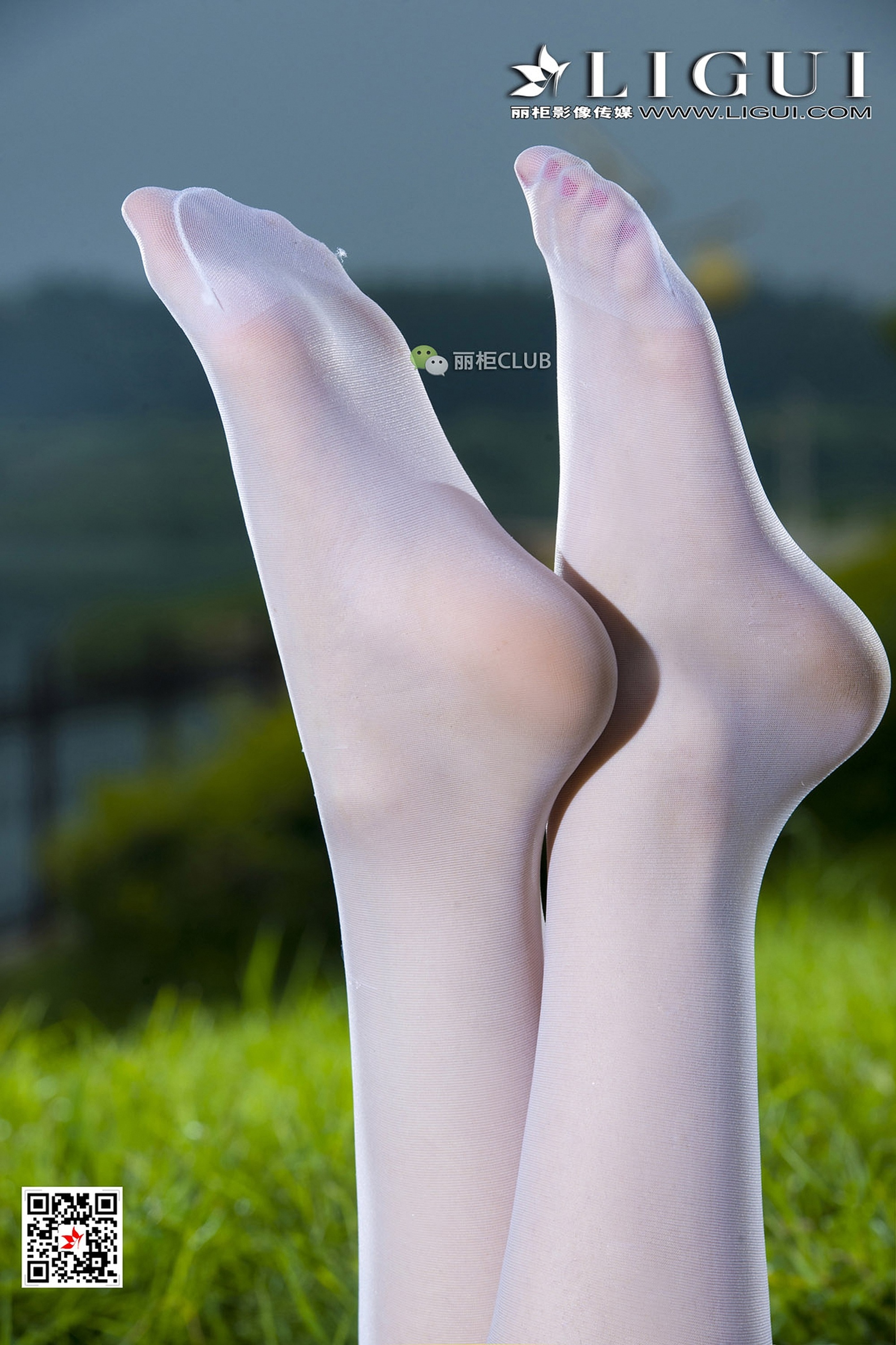 pretty lady dirty feet 67