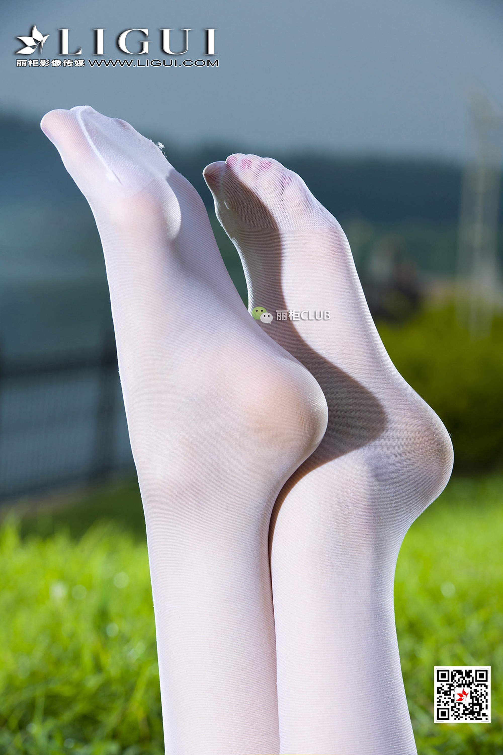 pretty lady dirty feet 67