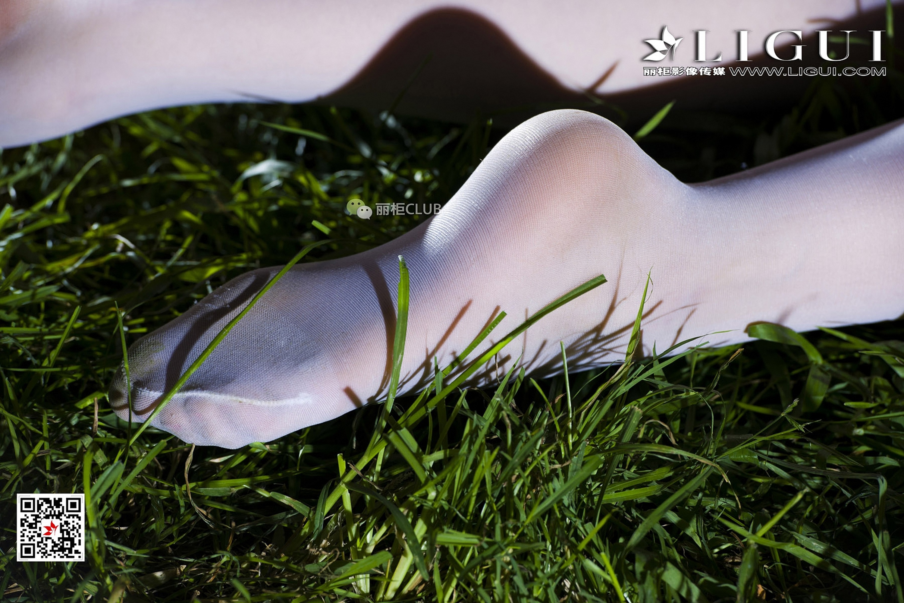 pretty lady dirty feet 67