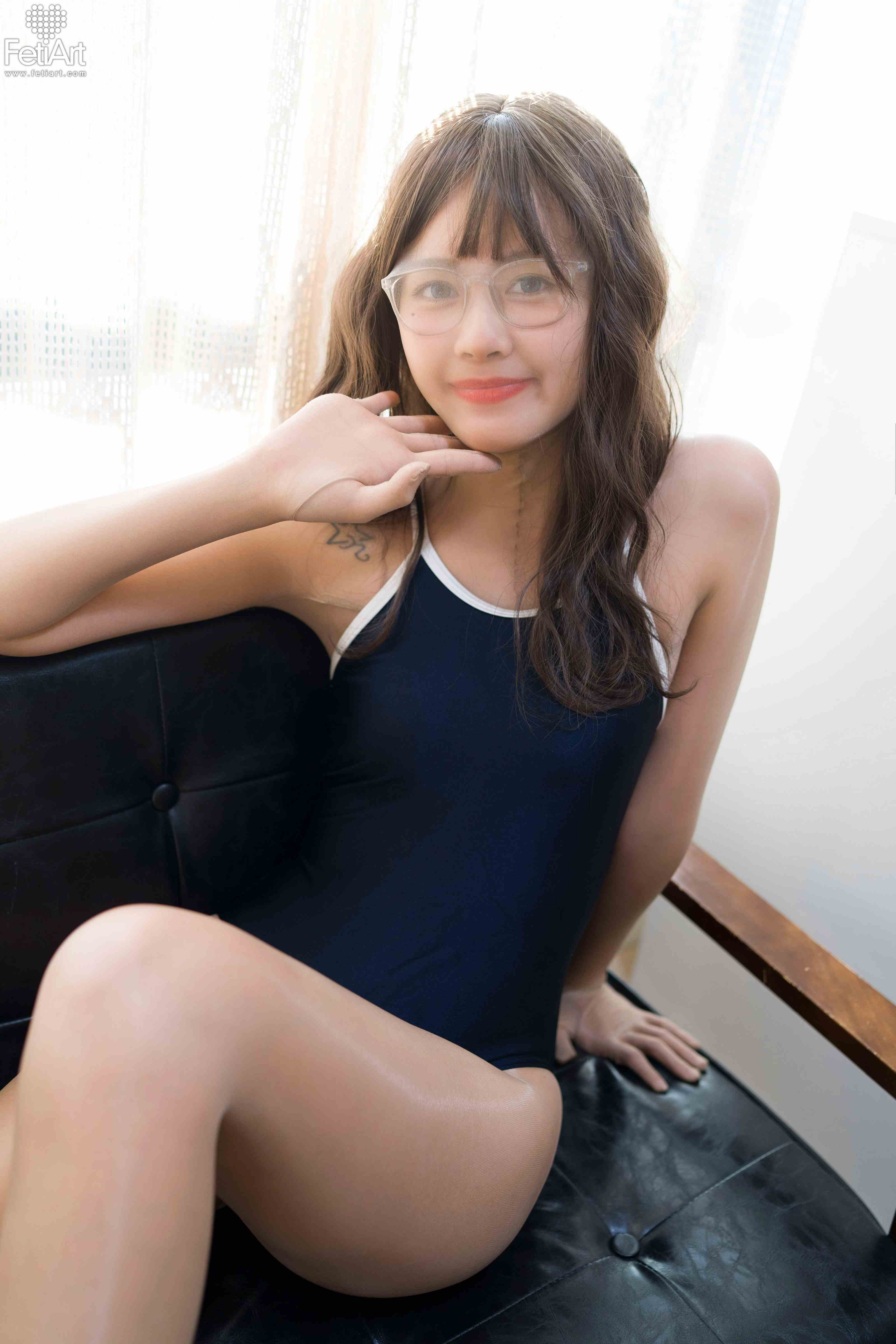 China Beauty Legs and feet 1116