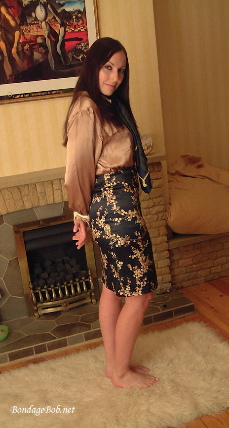 Tied Sexy Beauties 391-1