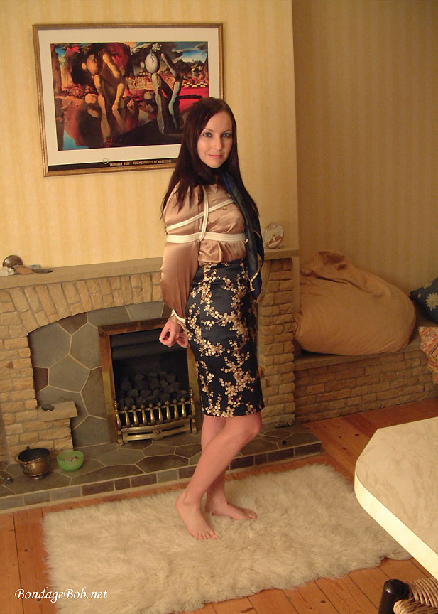 Tied Sexy Beauties 391-1