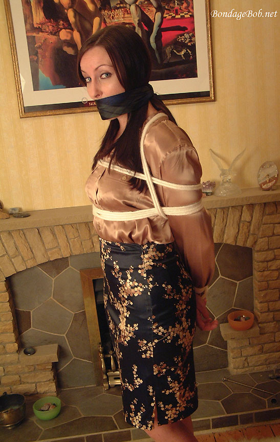 Tied Sexy Beauties 391-1