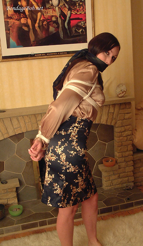 Tied Sexy Beauties 391-1