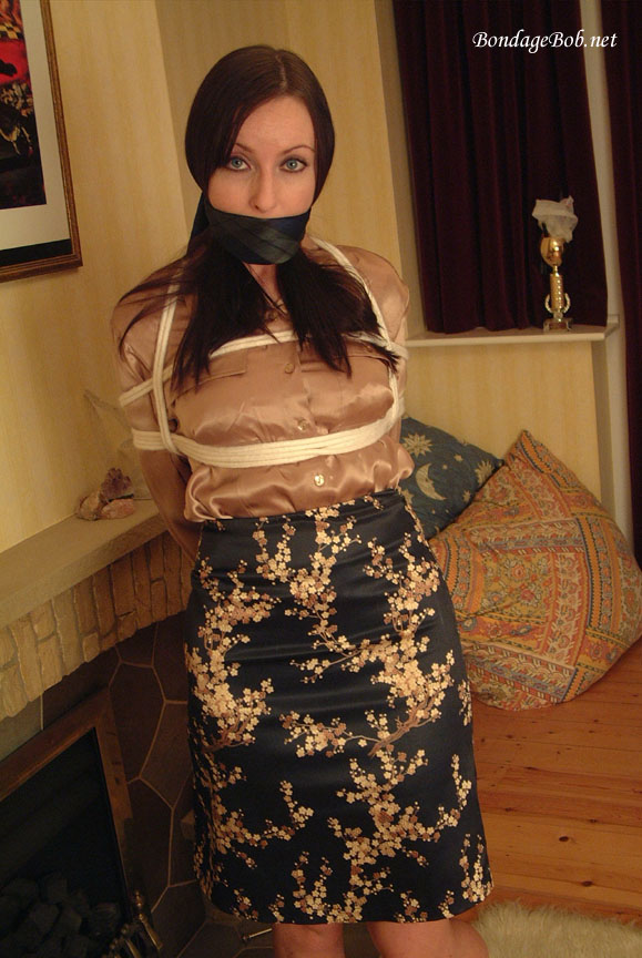 Tied Sexy Beauties 391-1