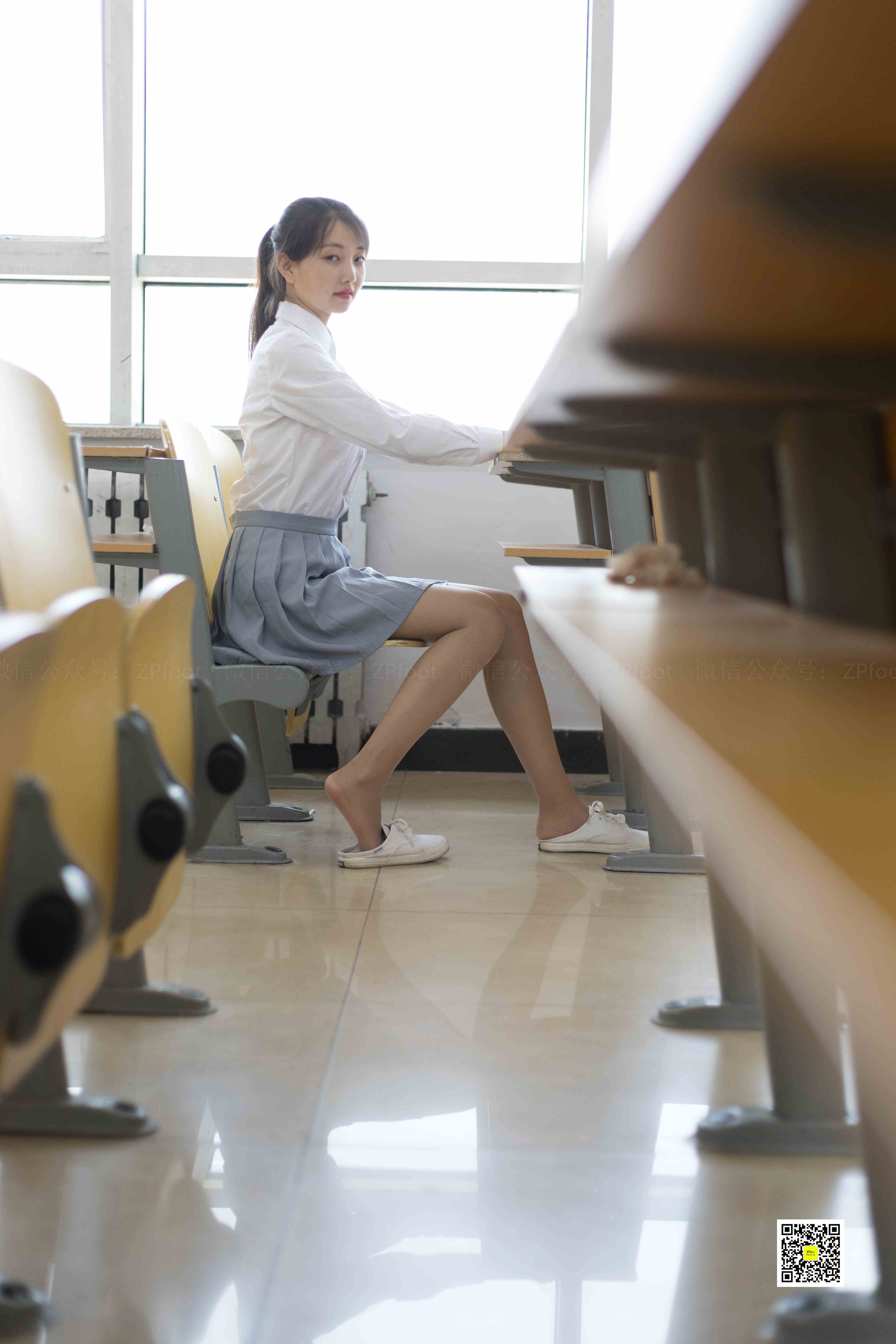 China Beauty Legs and feet 1130