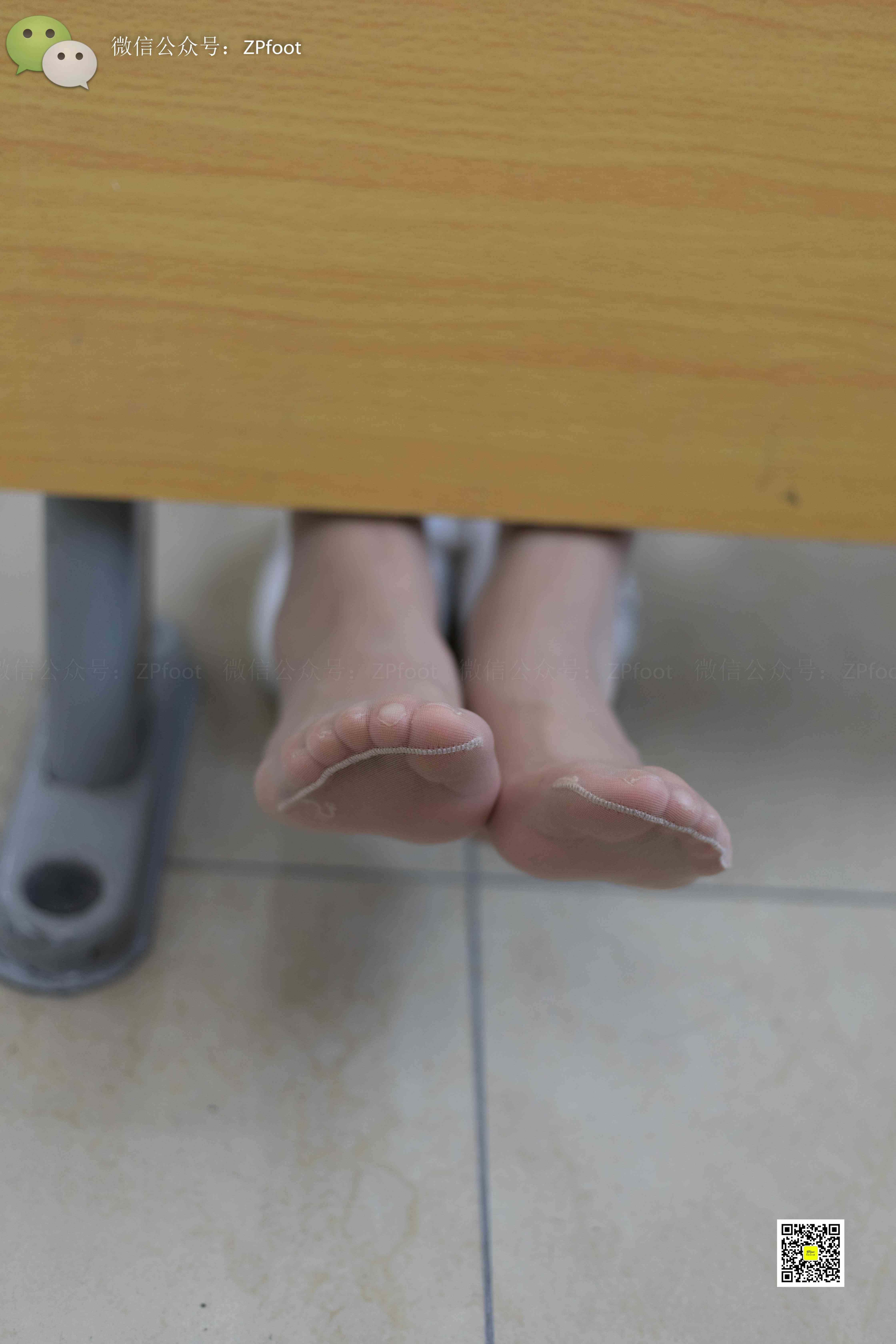 China Beauty Legs and feet 1130