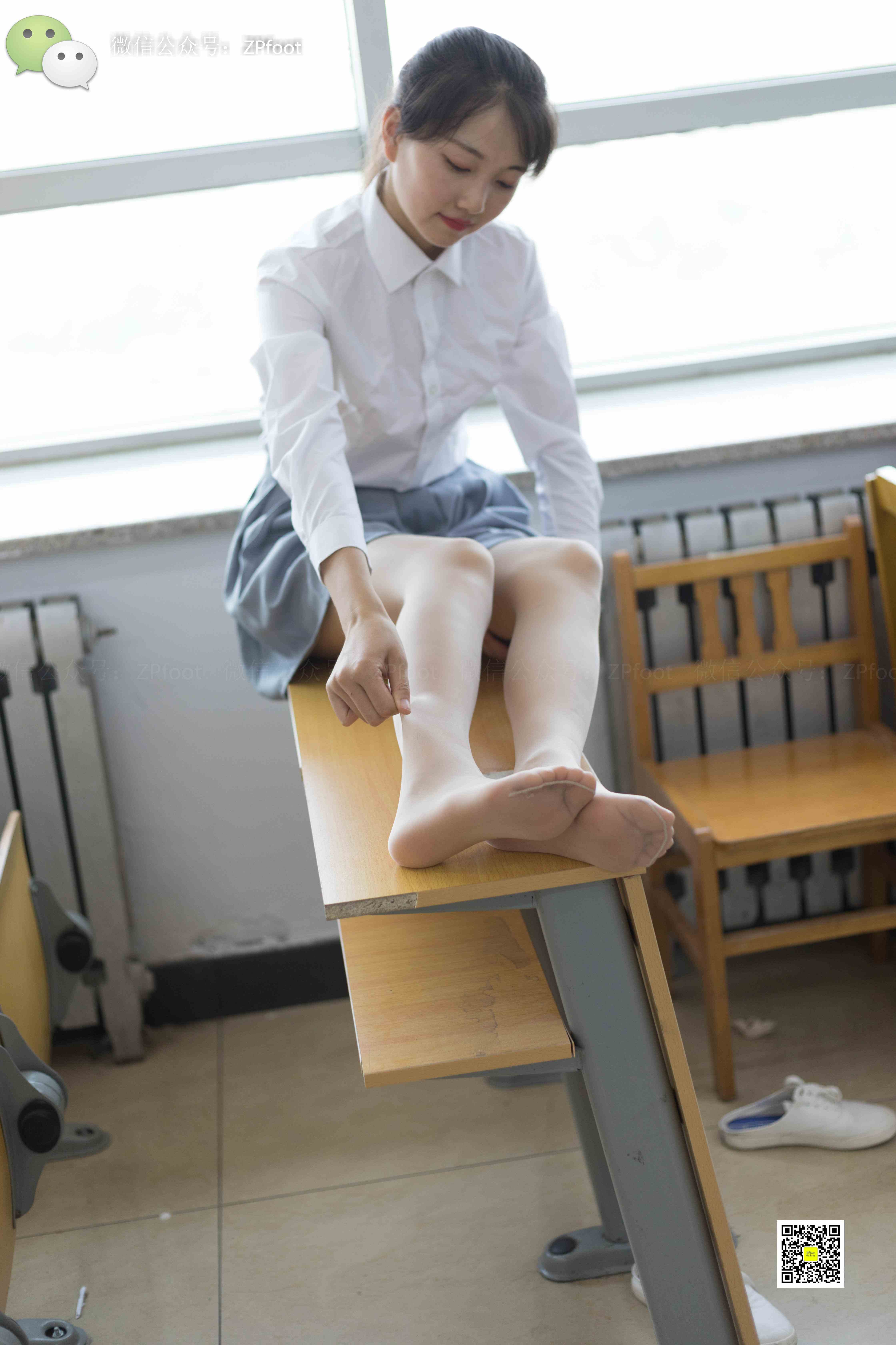 China Beauty Legs and feet 1130