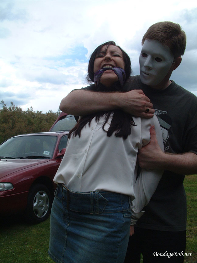 Tied Sexy Beauties 400-2