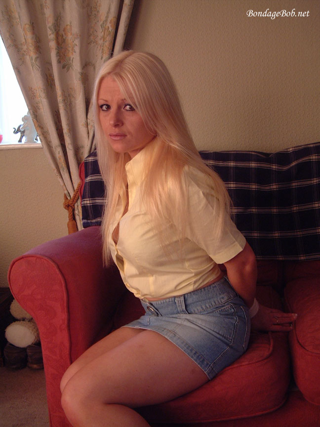 Tied Sexy Beauties 402-1