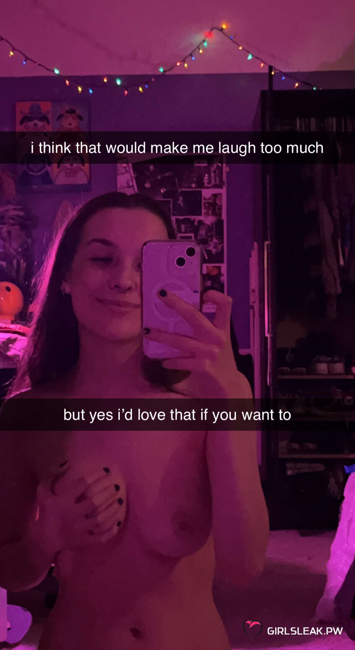 Look at this hot bitch