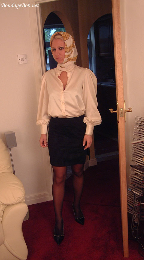 Tied Sexy Beauties 404-1