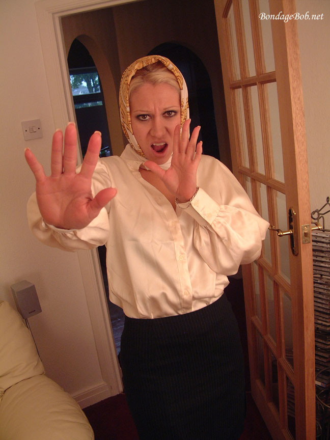 Tied Sexy Beauties 404-1