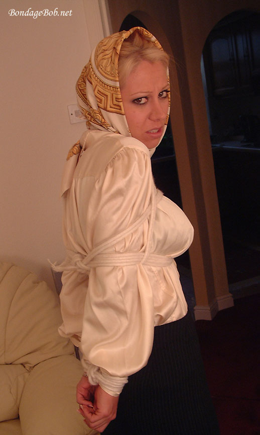 Tied Sexy Beauties 404-1